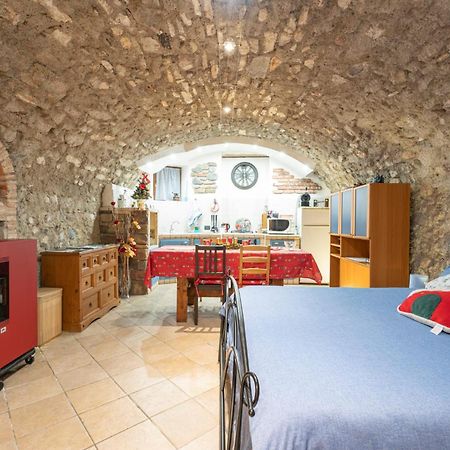 La Taverna Da Irene Роэ Экстерьер фото